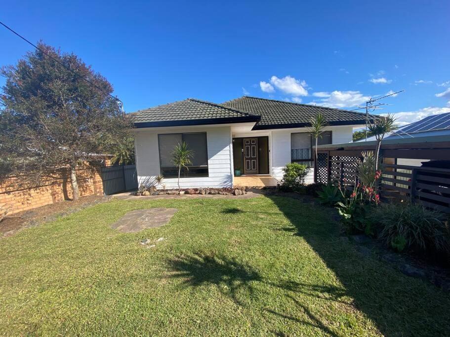 Boyle'S Beach House - Fully Furnished 3 Bedroom Home. Secure Parking. Nambucca Heads Eksteriør billede